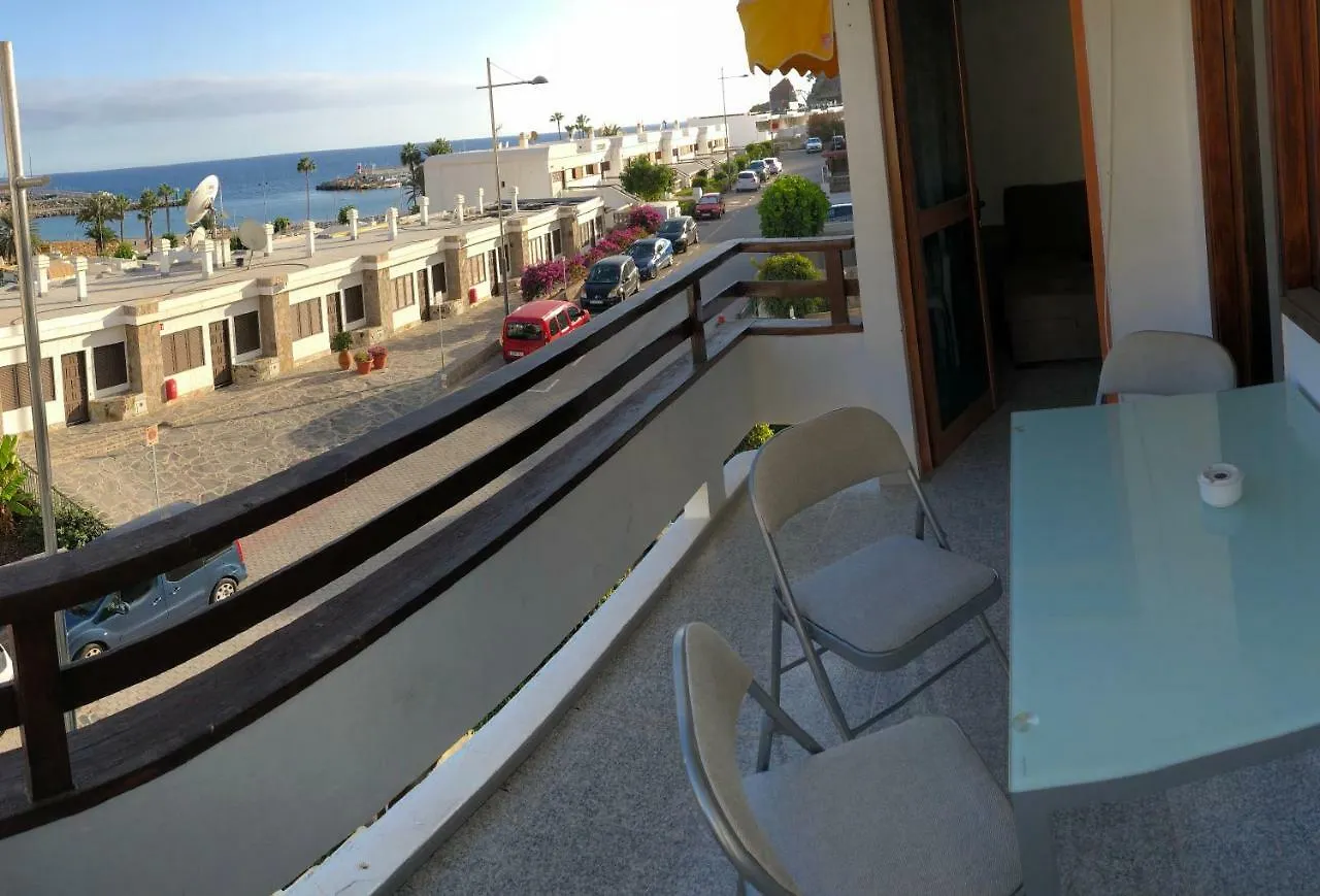 Two Bedroom Apartment 2 Min From Beach Mogan
